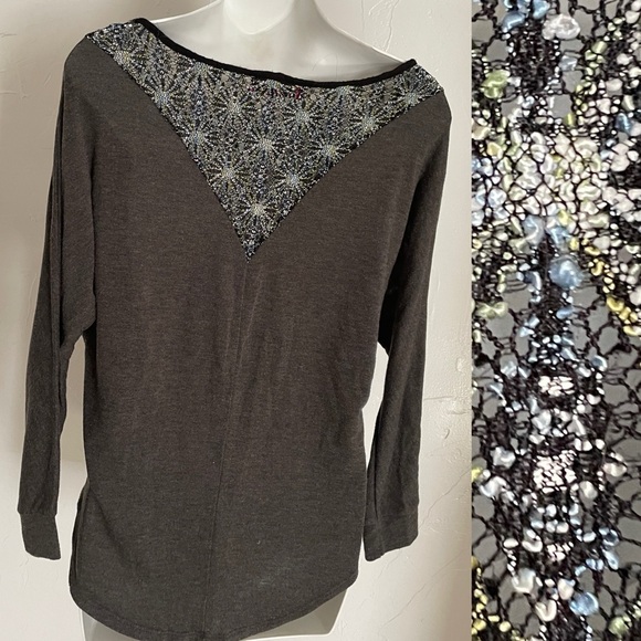 ANNABELLE U.S.A. Comfy SLOUCHY Grey Stretch TOP With LACE Inset at Back Size M - Picture 4 of 10